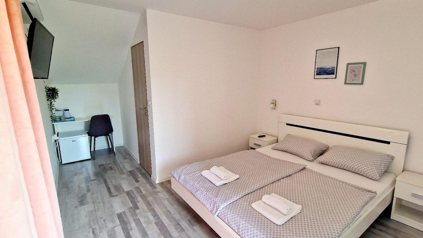Cozy Room Peny Karlovac Bagian luar foto