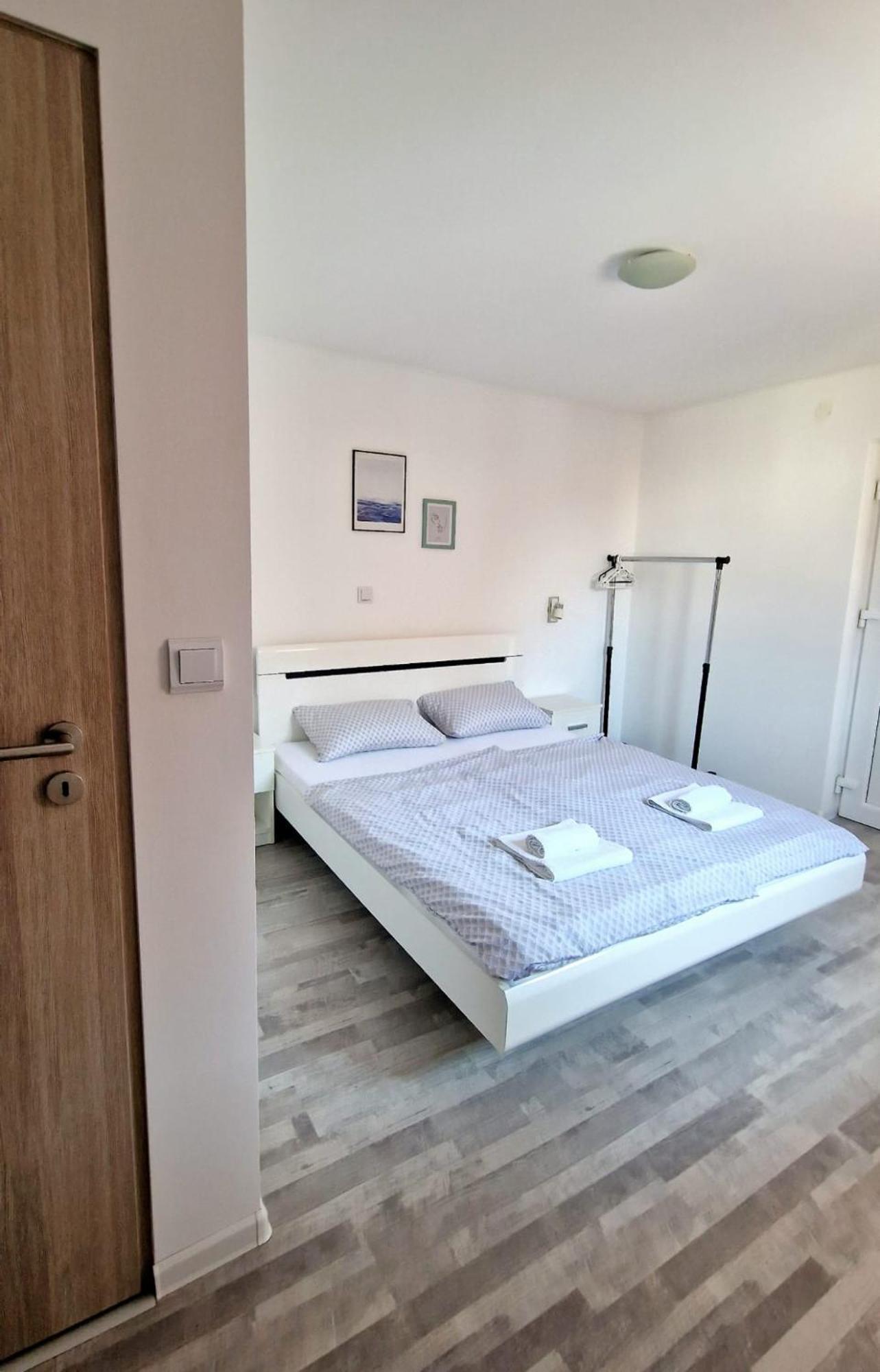 Cozy Room Peny Karlovac Bagian luar foto